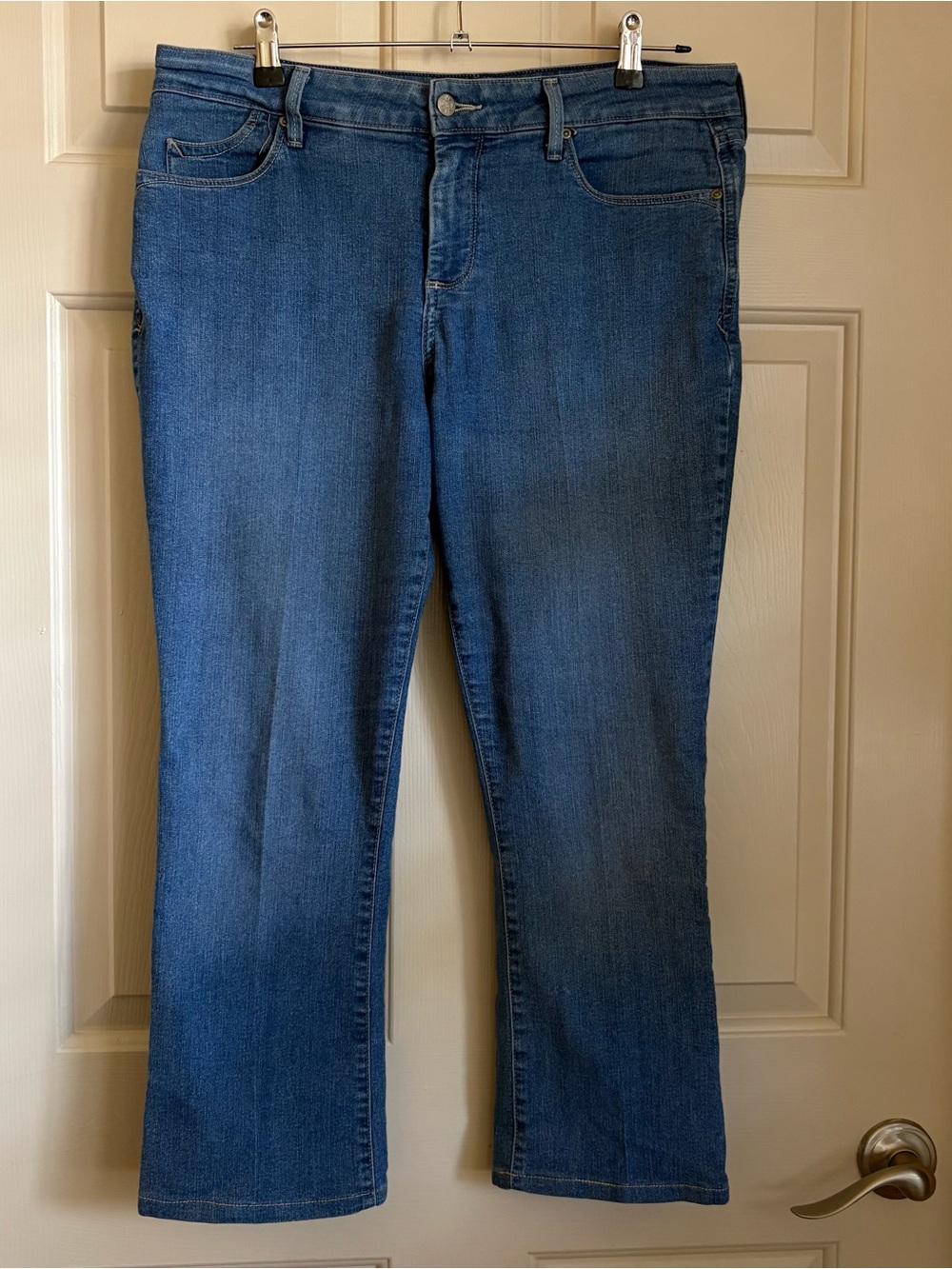 NYDJ Petite Billie Mini Bootcut Jeans Ankle Crop Stretch Denim Midsize‎ Fashion - Picture 2 of 8